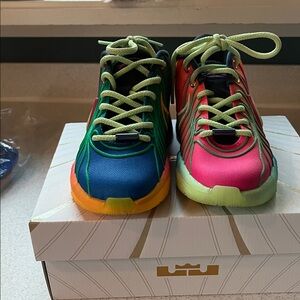 LeBron XXI boy sneakers